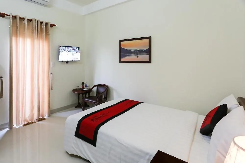 Viet Nhat Homestay Hoi An 2*,